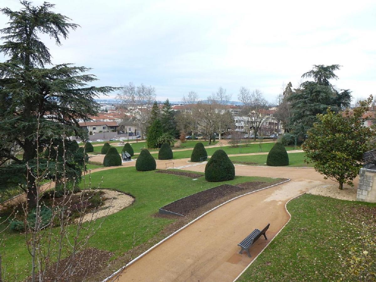 Votre Cocon Parfait A 9 Min D'Eurexpo Et 14 Min Groupama Apartment Saint-Priest  Exterior foto