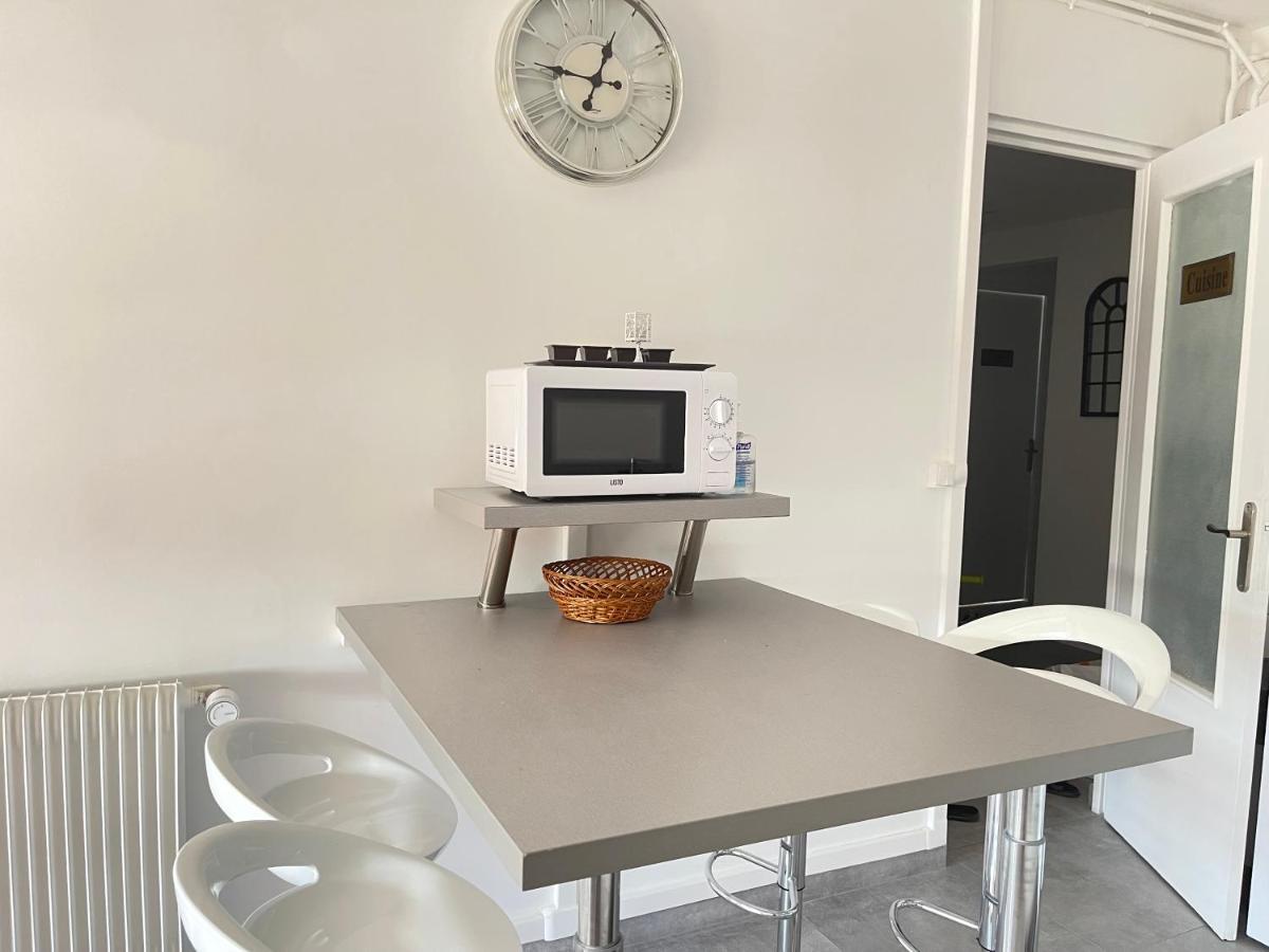 Votre Cocon Parfait A 9 Min D'Eurexpo Et 14 Min Groupama Apartment Saint-Priest  Exterior foto