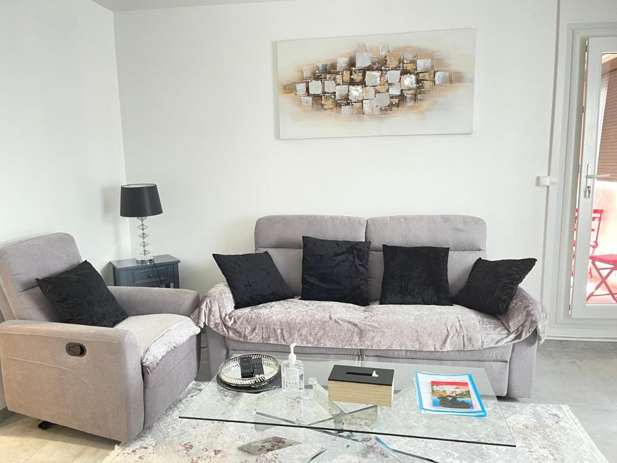 Votre Cocon Parfait A 9 Min D'Eurexpo Et 14 Min Groupama Apartment Saint-Priest  Exterior foto