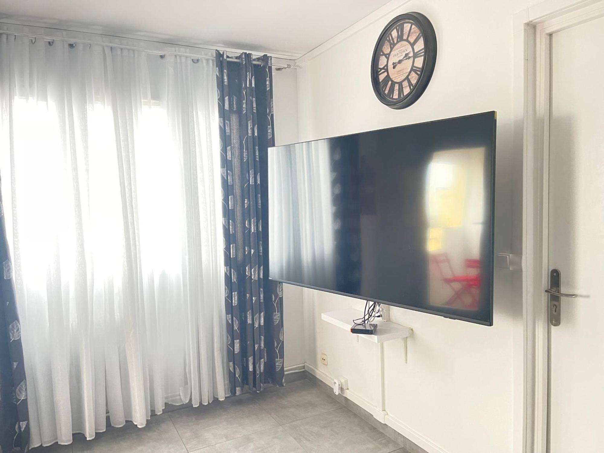 Votre Cocon Parfait A 9 Min D'Eurexpo Et 14 Min Groupama Apartment Saint-Priest  Exterior foto